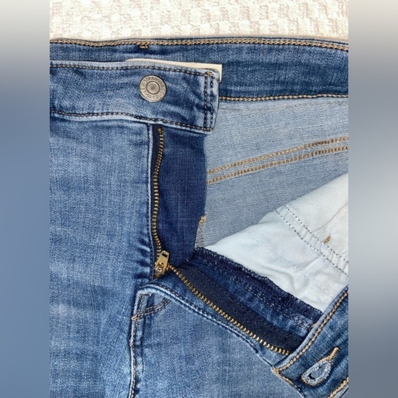 Women’s LEVI’S medium wash shaping denim‎ Bermuda size 14 - Picture 7 of 11